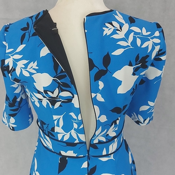 Maggy London Floral Fitted Flare Blue Dress 0 - Picture 10 of 14